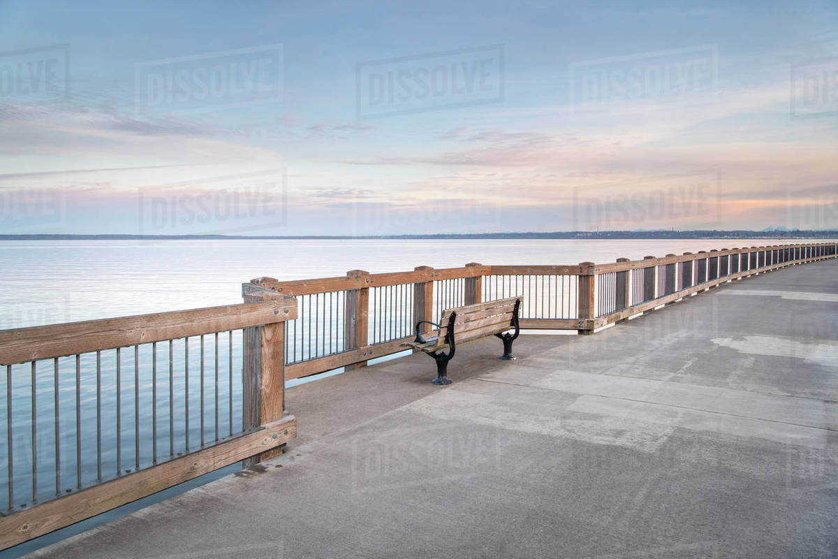 Boulevard Park Boardwalk, Taylor Dock on Bellingham Bay, Bellingham