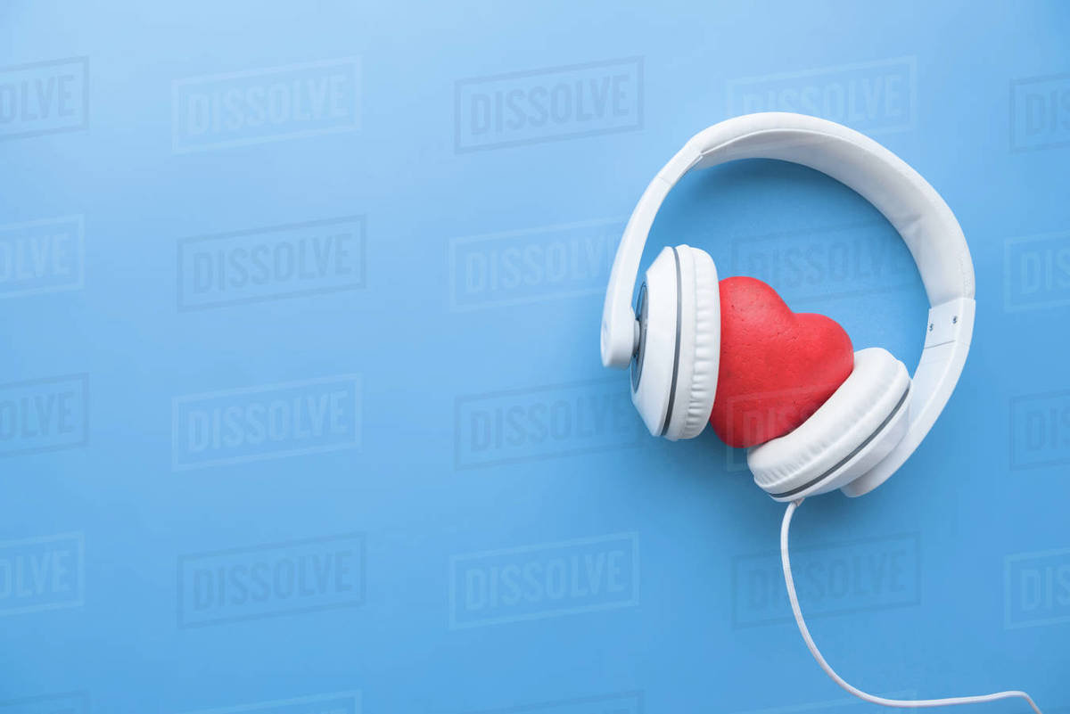 hear myself in headphones hear myself in headphones