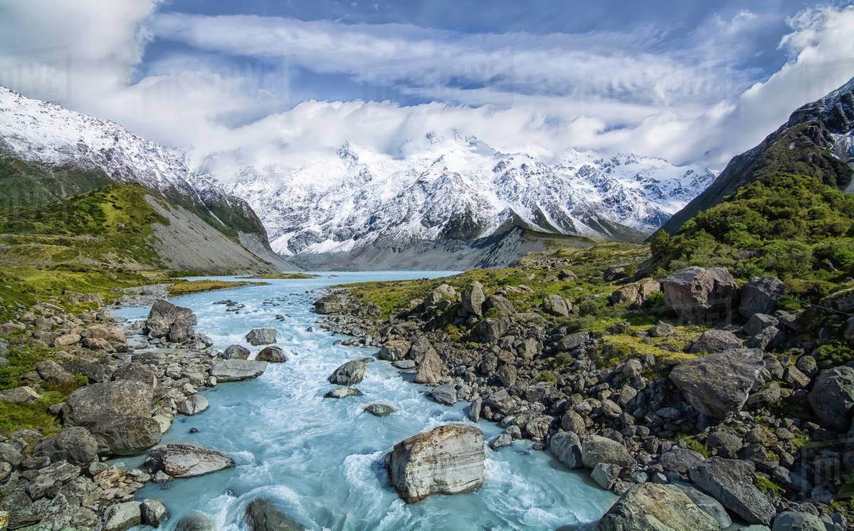 Snowcapped mountains, Mount Cook National Park, Canterbury, South