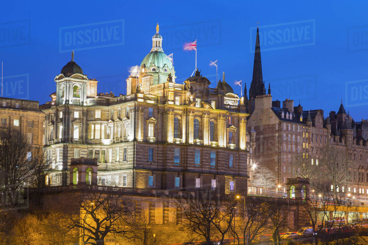 Bank of Scotland HQ and Old Town, UNESCO World Heritage Site, Edinburgh, Scotland, United Kingdom, Europe Royalty-free stock photo