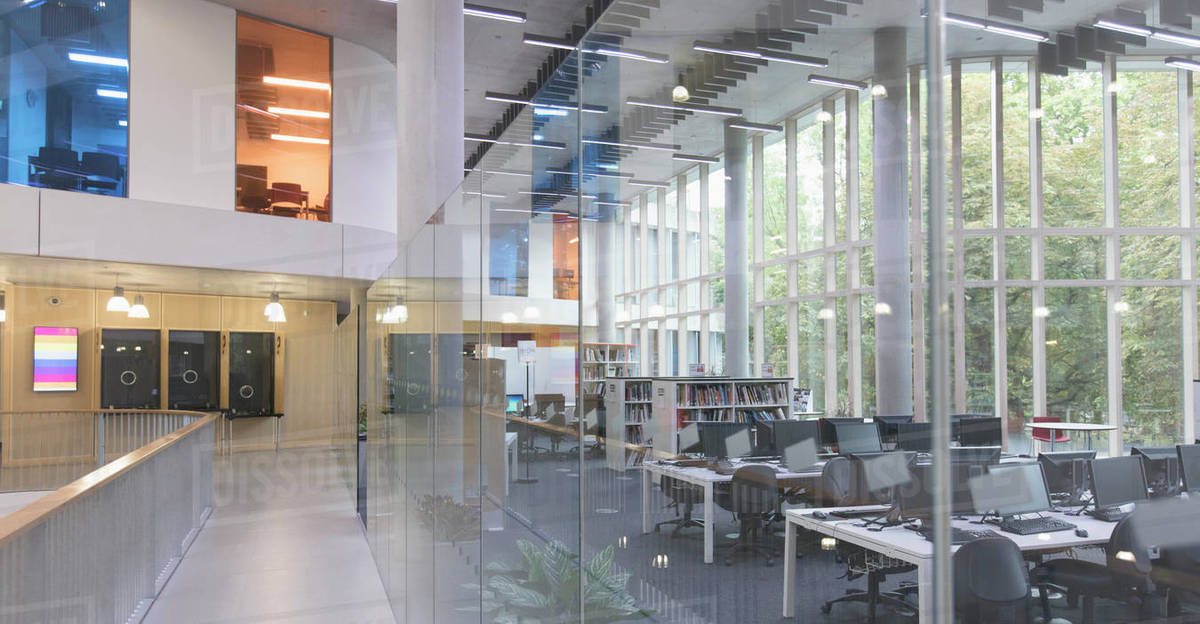 Modern library and computer lab - Royalty-free Stock Photo | Dissolve