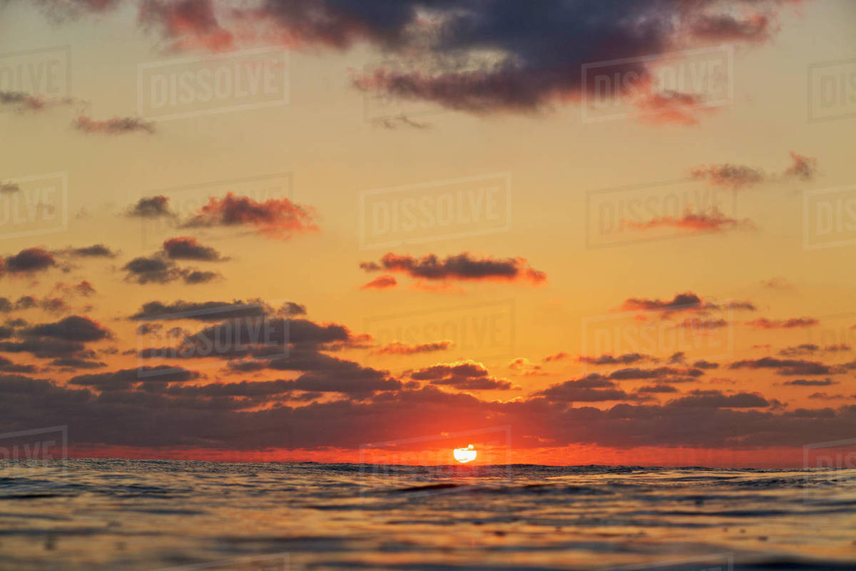 Tranquil sunset over ocean horizon, Punta de Mita, Nayarit, Mexico Royalty-free stock photo